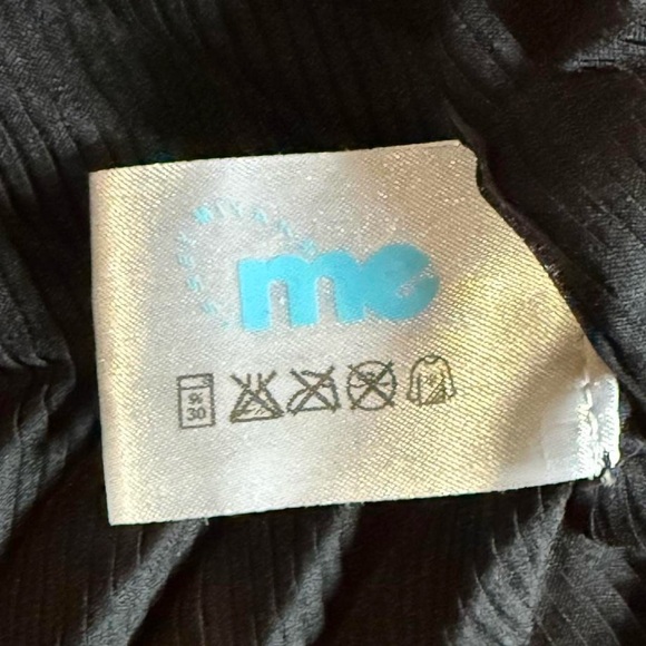 ISSEY MIYAKE me Design pleated bolero (K-32224) - Picture 4 of 6